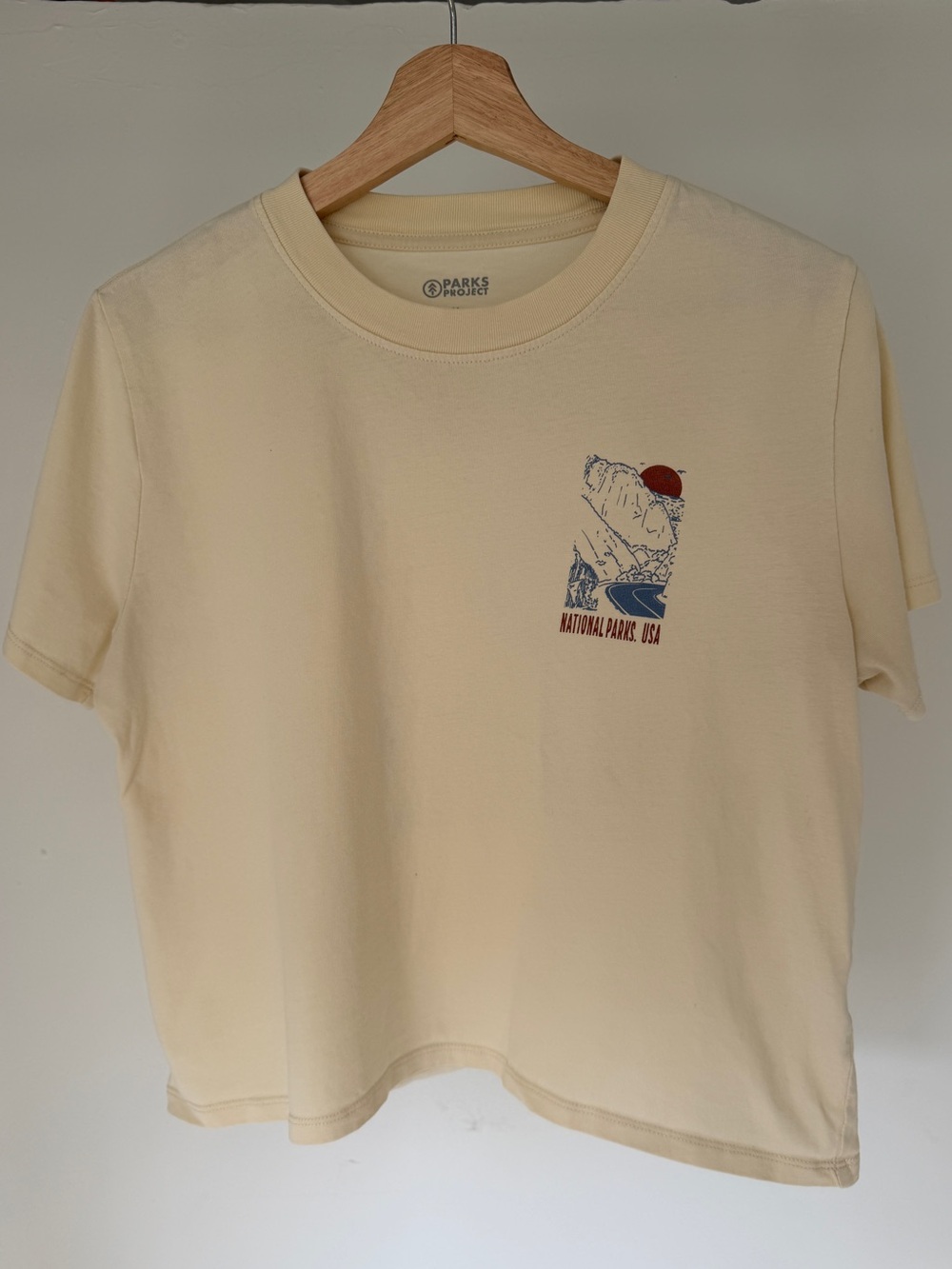 Parks Project Woman’s Cream Graphic Short-Sleeve Tee Medium